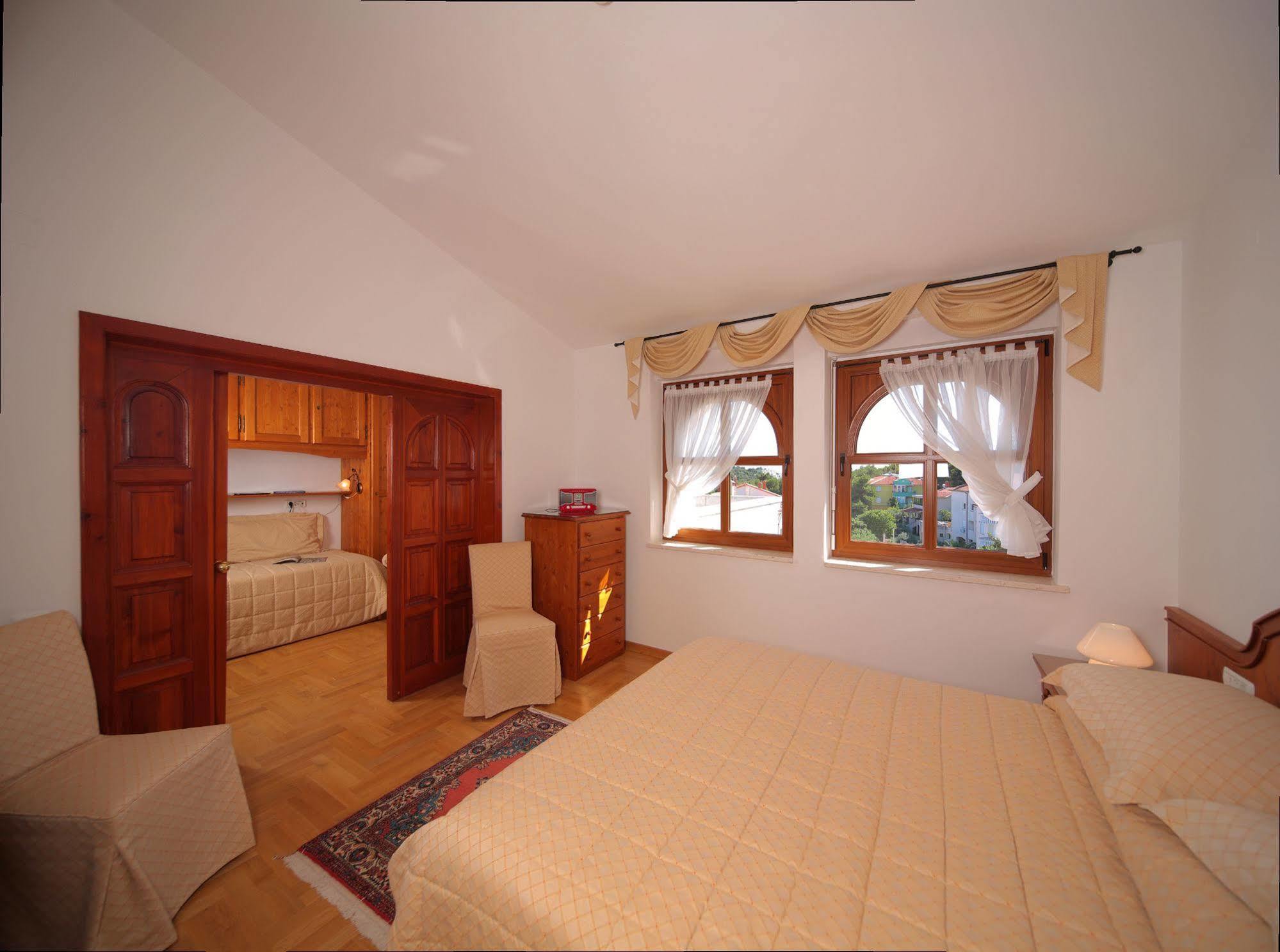 Luxury Boutique Hotel Villa Vulin Pula Exterior photo